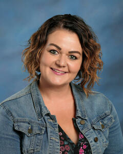 Photo of Lindsay Schneider