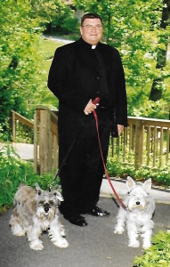 Photo of Rev. Mark Logue