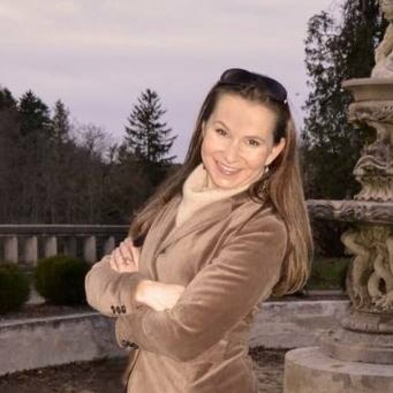 Photo of Eva Ashor
