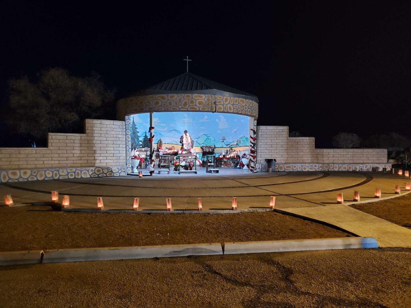 Our Lady of Guadalupe in Albuquerque • Nuestra Señora de Guadalupe en